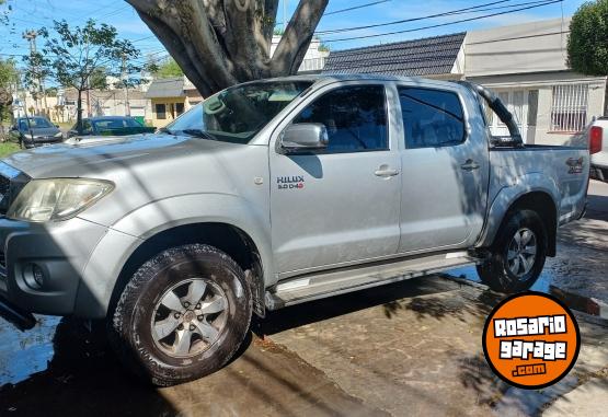 Camionetas - Toyota Hilux SRV 2008 Diesel 350000Km - En Venta