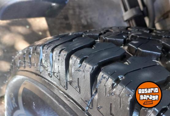 Camionetas - Toyota Hilux SRV 2008 Diesel 350000Km - En Venta