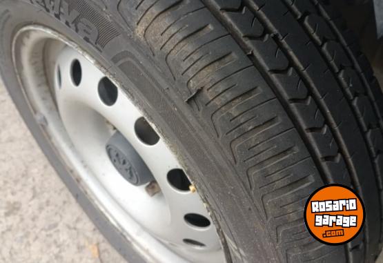 Utilitarios - Peugeot PARTNER 2004 Diesel 230000Km - En Venta