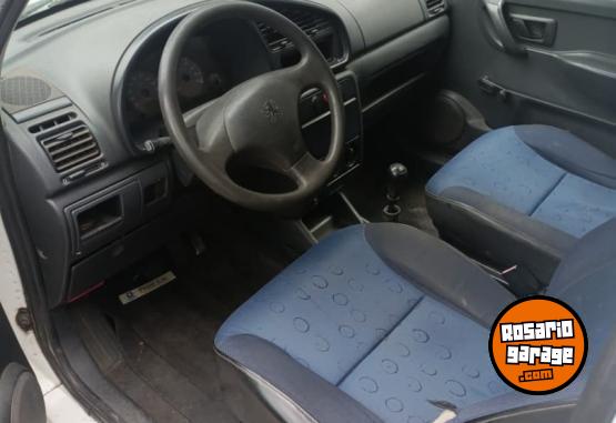 Utilitarios - Peugeot PARTNER 2004 Diesel 230000Km - En Venta