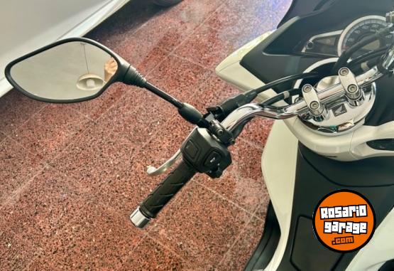 Motos - Honda PCX 2018 Nafta 19000Km - En Venta
