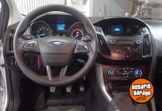 Autos - Ford FOCUS S 2016 Nafta 130000Km - En Venta