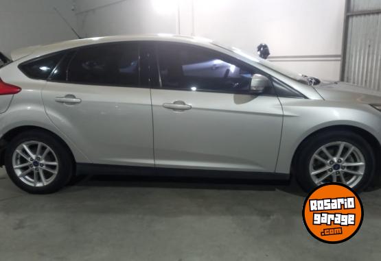 Autos - Ford FOCUS S 2016 Nafta 130000Km - En Venta