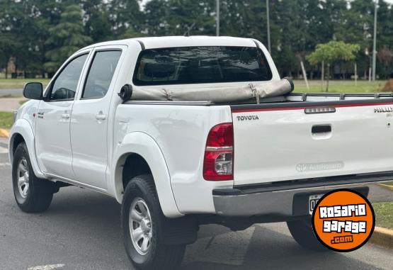 Camionetas - Toyota Hilux 2014 Diesel 224000Km - En Venta