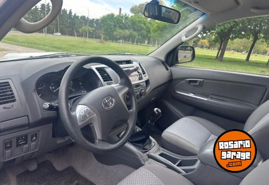Camionetas - Toyota Hilux 2014 Diesel 224000Km - En Venta