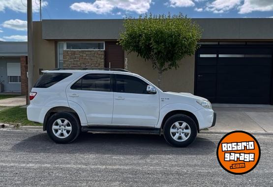 Camionetas - Toyota sw4 srv 2011 Diesel 150600Km - En Venta