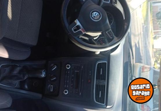 Autos - Volkswagen Suran higline 2011 Nafta 193000Km - En Venta