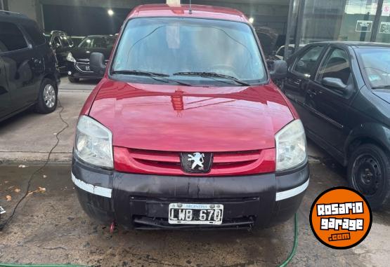 Utilitarios - Peugeot PARTNER 1.4 CONFORT 2012 Nafta  - En Venta