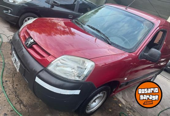 Utilitarios - Peugeot PARTNER 1.4 CONFORT 2012 Nafta  - En Venta