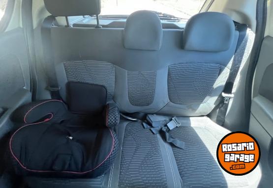 Autos - Fiat Palio attractive 1.4 2013 Nafta 108000Km - En Venta