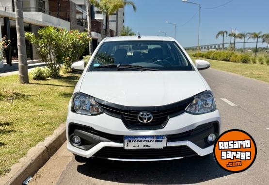 Autos - Toyota Etios XLS PACK 1.5 6 M/T 2023 Nafta 91500Km - En Venta