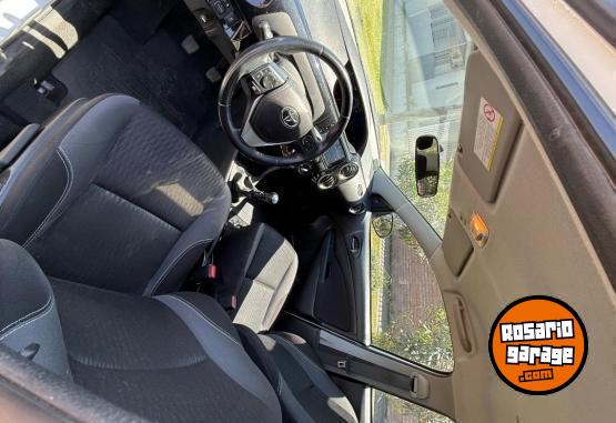 Autos - Toyota Etios XLS PACK 1.5 6 M/T 2023 Nafta 91500Km - En Venta