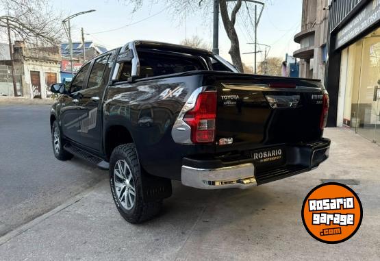 Camionetas - Toyota Hilux 2017 Diesel 110000Km - En Venta