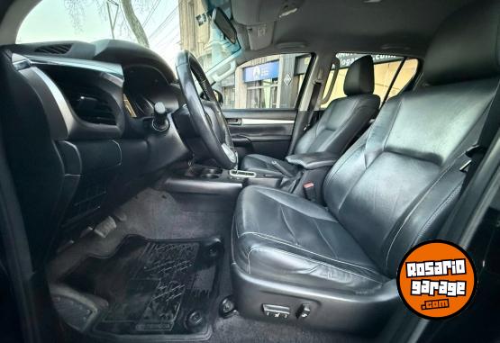 Camionetas - Toyota Hilux 2017 Diesel 110000Km - En Venta
