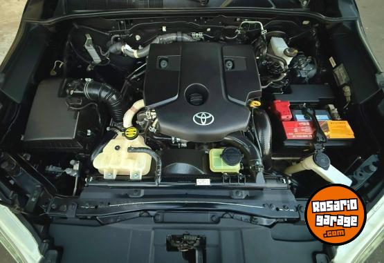 Camionetas - Toyota Hilux 2017 Diesel 110000Km - En Venta