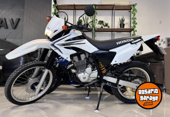Motos - Honda TORNADO XR 250 2016 Nafta 26000Km - En Venta