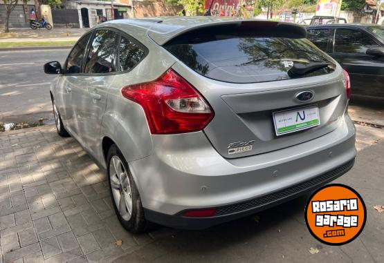 Autos - Ford Focus SE 2015 Nafta 97000Km - En Venta