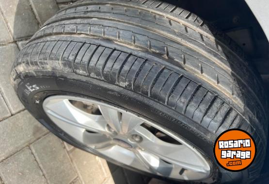 Autos - Ford Focus SE 2015 Nafta 97000Km - En Venta