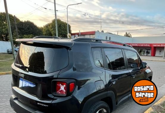 Camionetas - Chrysler JEEP RENEGADE 2017 Nafta 105000Km - En Venta