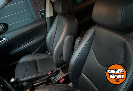 Autos - Peugeot 308 FELINE 2017 Diesel 110000Km - En Venta