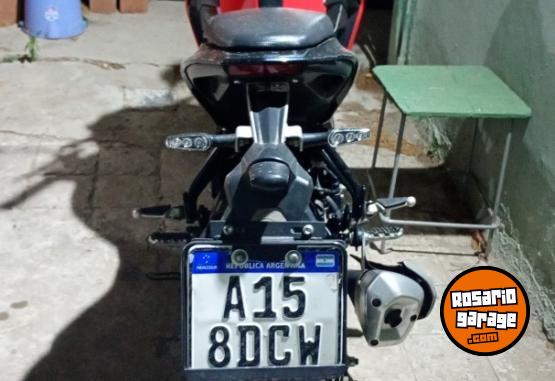 Motos - Benelli 180s 2022 Nafta 14000Km - En Venta