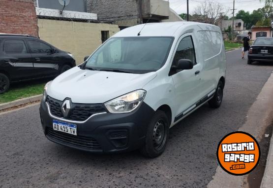 Utilitarios - Renault Kangoo 1.6 nafta furgon 2019 Nafta 140000Km - En Venta