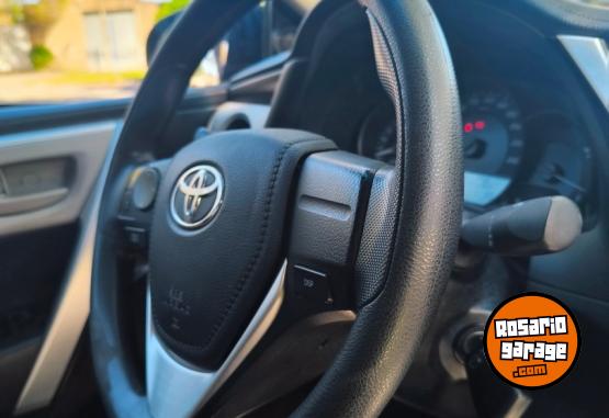 Autos - Toyota TOYOTA COROLLA L/17 1.8 X 2019 Nafta 140000Km - En Venta