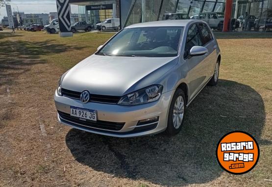 Autos - Volkswagen Golf Confortline 2017 Nafta 88000Km - En Venta