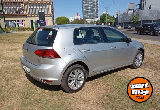 Autos - Volkswagen Golf Confortline 2017 Nafta 88000Km - En Venta