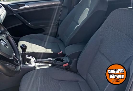 Autos - Volkswagen Golf Confortline 2017 Nafta 88000Km - En Venta