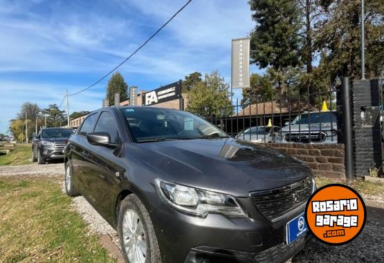 Autos - Peugeot 301 2018 Nafta 100000Km - En Venta