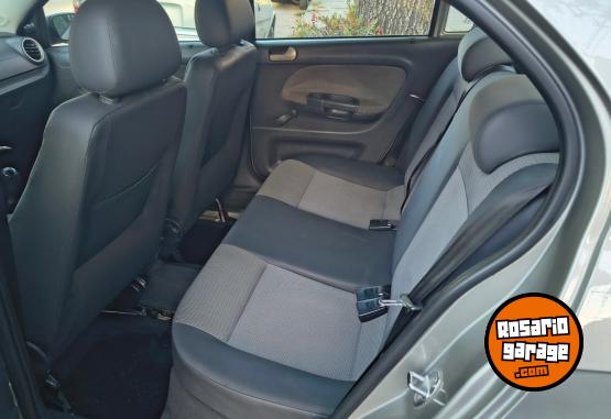 Autos - Volkswagen VOYAGE 1.6 2011 GNC 175000Km - En Venta