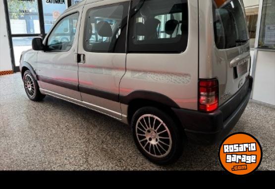 Utilitarios - Peugeot Parner patagónica 2010 Diesel 153000Km - En Venta