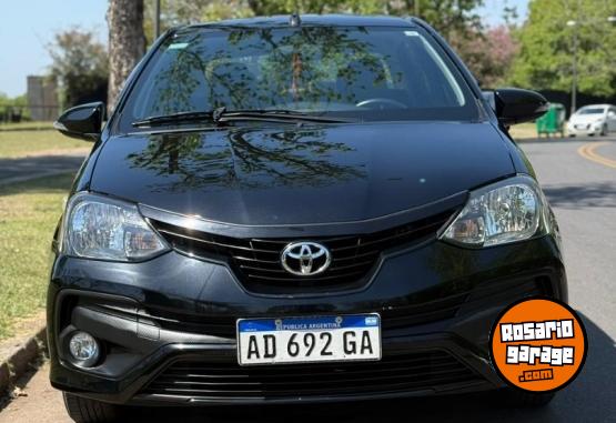 Autos - Toyota Etios 2019 Nafta 95000Km - En Venta