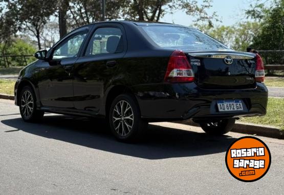 Autos - Toyota Etios 2019 Nafta 95000Km - En Venta