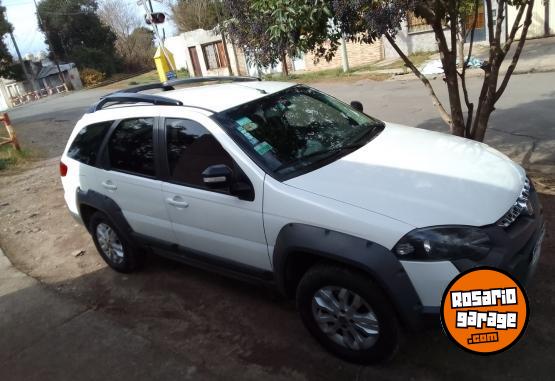 Autos - Fiat Palio adventure 2017 GNC 140000Km - En Venta