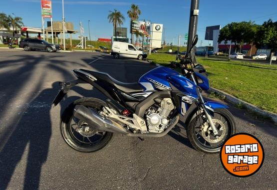 Motos - Honda Cb twister 250 2022 Nafta 9900Km - En Venta