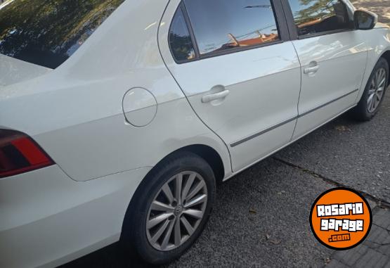 Autos - Volkswagen Voyage Highline 1.6 2016 Nafta 98000Km - En Venta