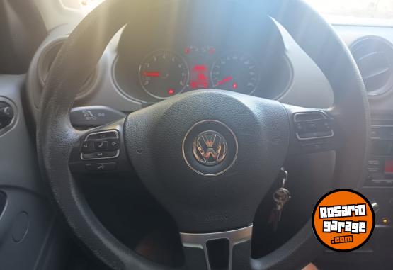 Autos - Volkswagen Voyage Highline 1.6 2016 Nafta 98000Km - En Venta