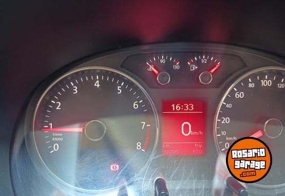 Autos - Volkswagen Voyage Highline 1.6 2016 Nafta 98000Km - En Venta