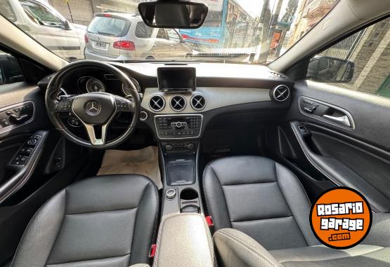 Autos - Mercedes Benz GLA 250 4 matic 2016 Nafta 115000Km - En Venta