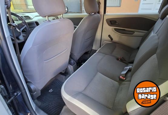 Autos - Chevrolet Spin 2013 Nafta 96000Km - En Venta