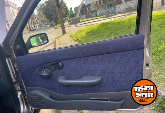 Autos - Fiat Palio 2000 Nafta 230000Km - En Venta