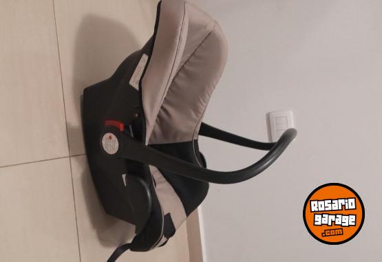 Artculos para beb - Cochecito + Huevito Carestino - En Venta