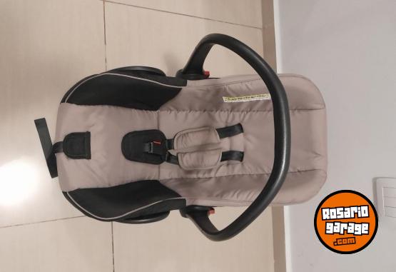 Artculos para beb - Cochecito + Huevito Carestino - En Venta
