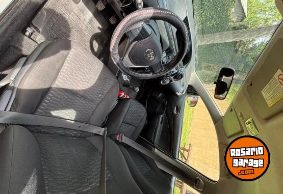 Autos - Toyota Etios 2015 Nafta 284000Km - En Venta