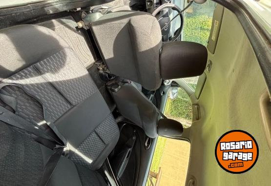 Autos - Toyota Etios 2015 Nafta 284000Km - En Venta