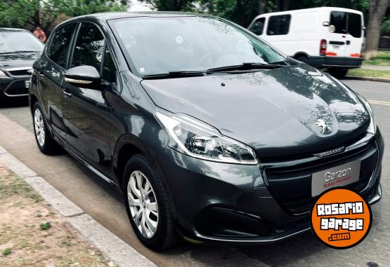 Autos - Peugeot 208 2018 Nafta 67000Km - En Venta