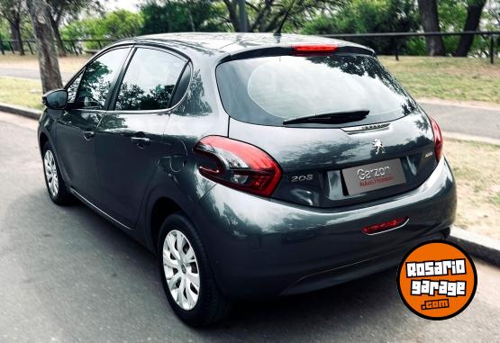 Autos - Peugeot 208 2018 Nafta 67000Km - En Venta