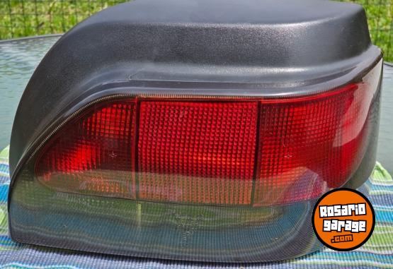 Accesorios para Autos - Faro trasero derecho Renault Clio 99 - En Venta